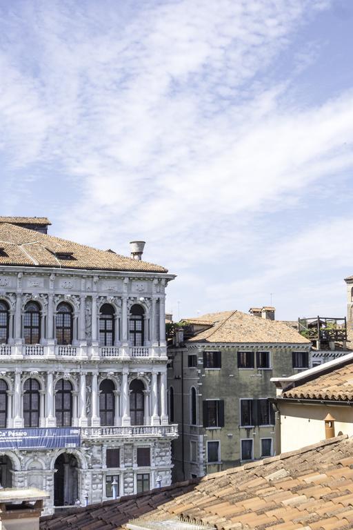 Grand Canal Palace With Lift Venice Exterior photo